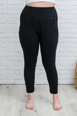 PREORDER: Joggers in Black (Closed)