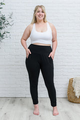 PREORDER: Joggers in Black (Closed)